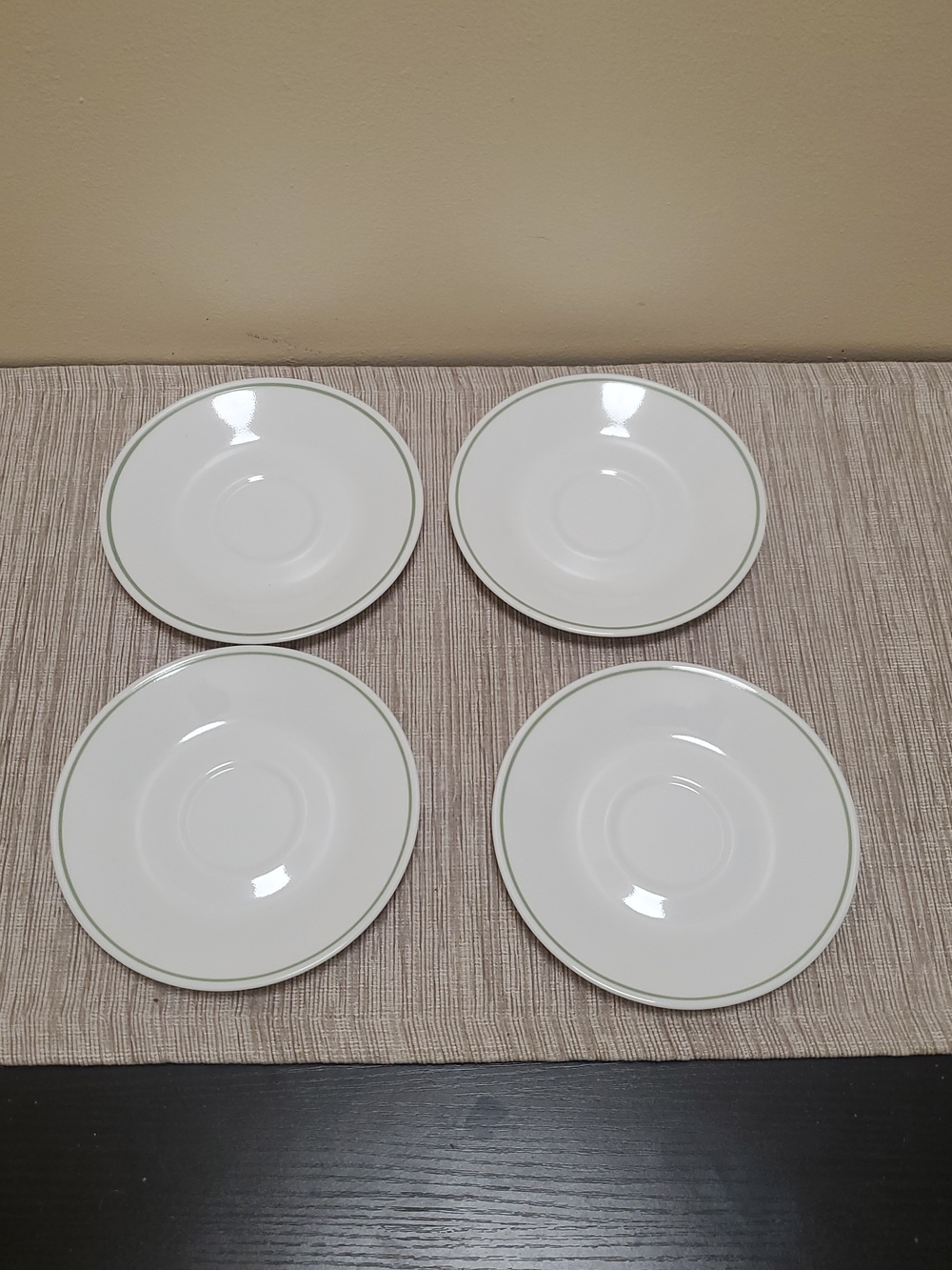 Set of 4 Corelle by Corning Wildflower Meadow Green Rimmed Dish Plates